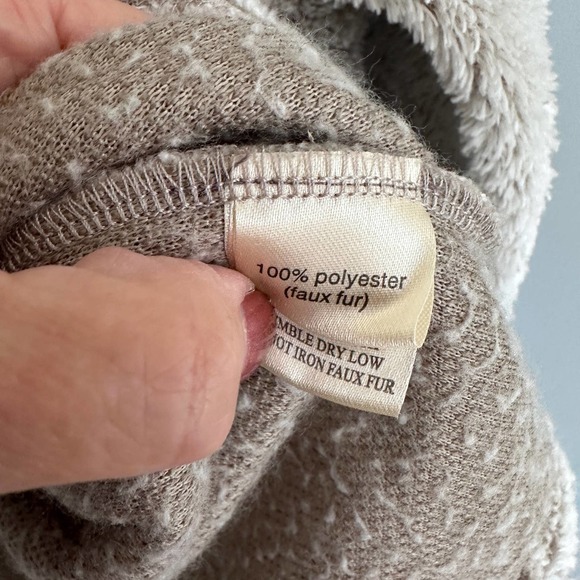 Dylan faux fur crew neck size xsmall - Picture 6 of 7